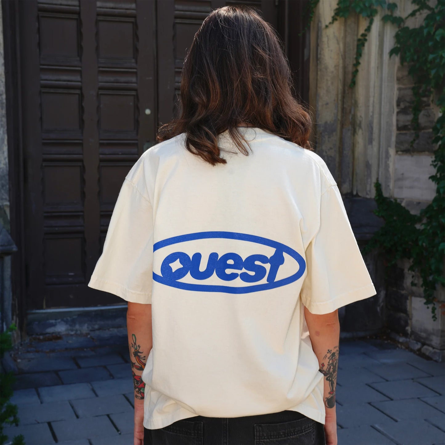 T-SHIRT “LOGO" REGULAR FIT - BLEU SUR CRÈME