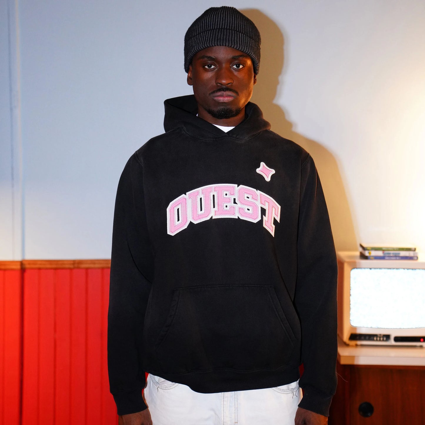 HOODIE “VARSITY” - NOIR WASHED