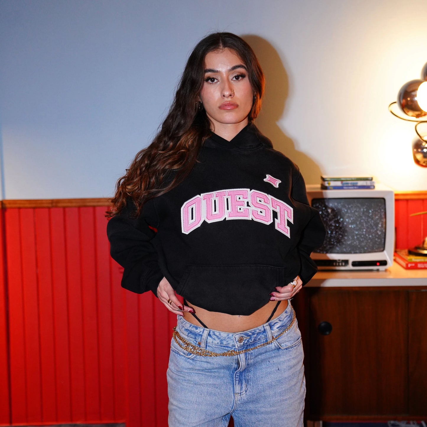 HOODIE “VARSITY” - NOIR WASHED